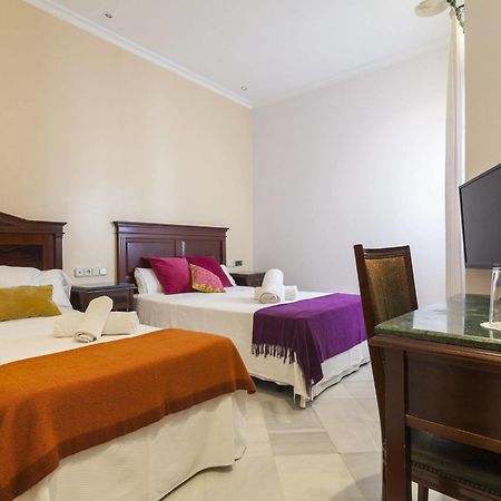 Hotel Baco Seville Luaran gambar