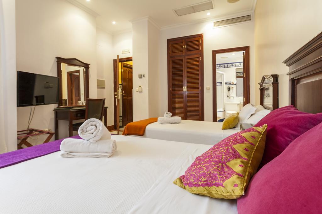 Hotel Baco Seville Luaran gambar