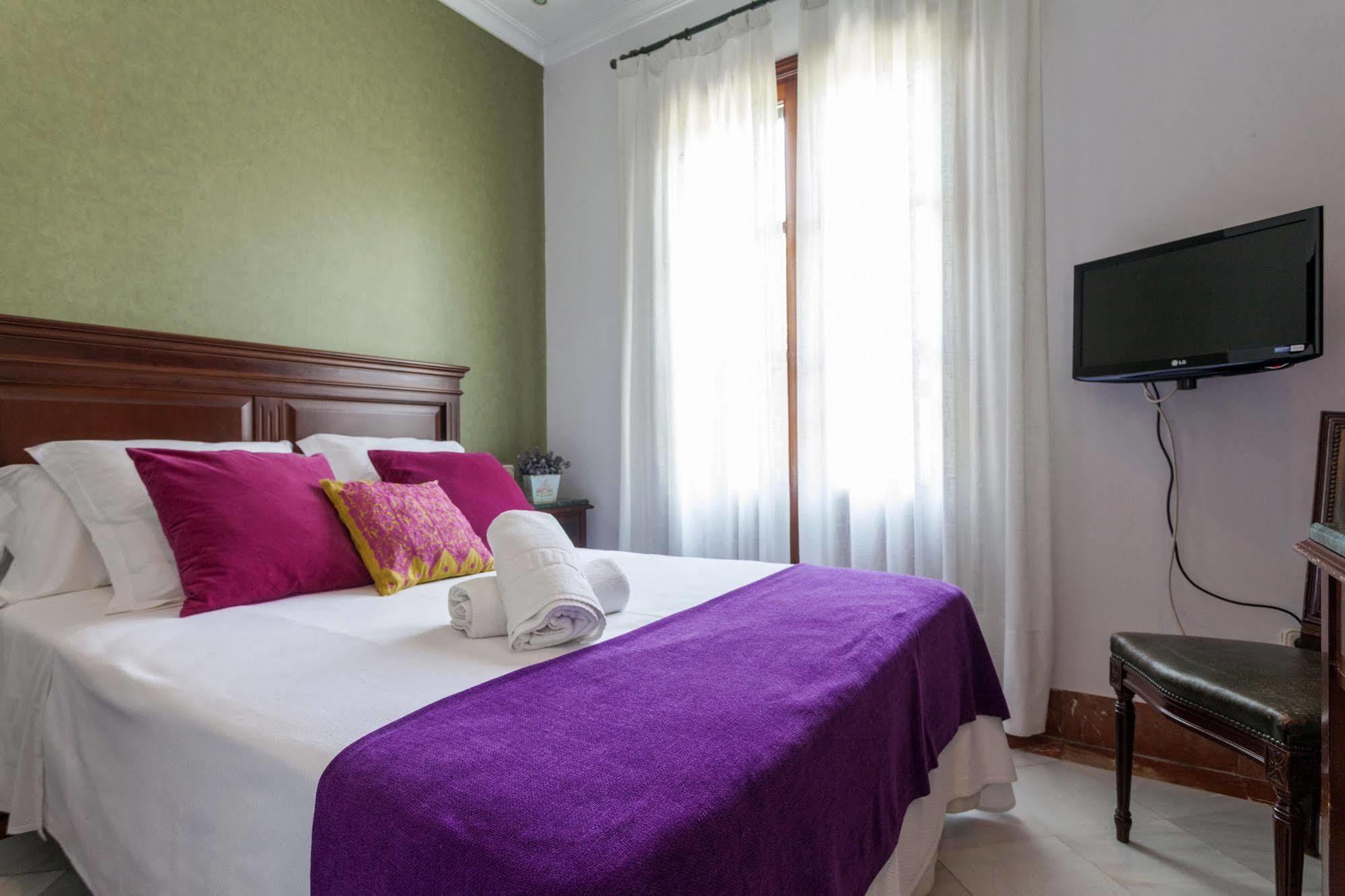 Hotel Baco Seville Luaran gambar